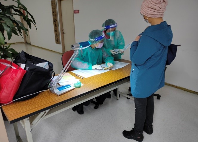 110年12月7日與臺北市立聯合醫院和平院區辦理公費流感疫苗職場設站接種服務