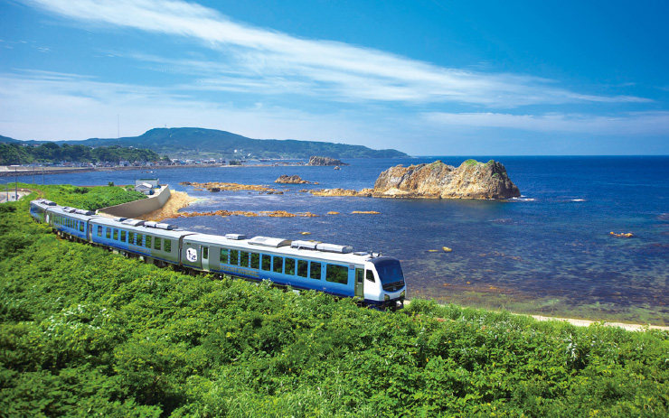 JR東日本臨時快速列車-リゾートしらかみ