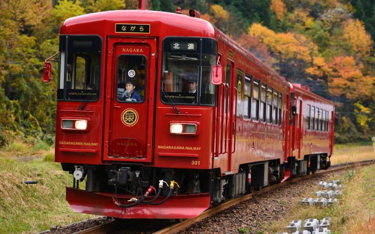 観光列車「ながら」