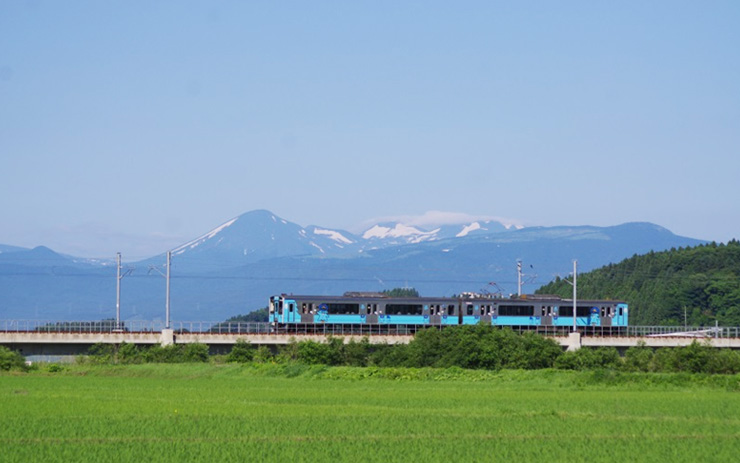 青い森鉄道