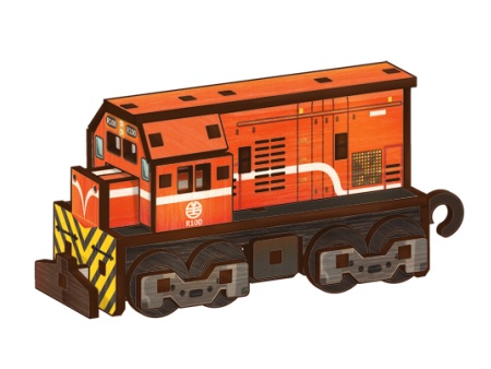 R100型柴電機車橘色列車頭拼木