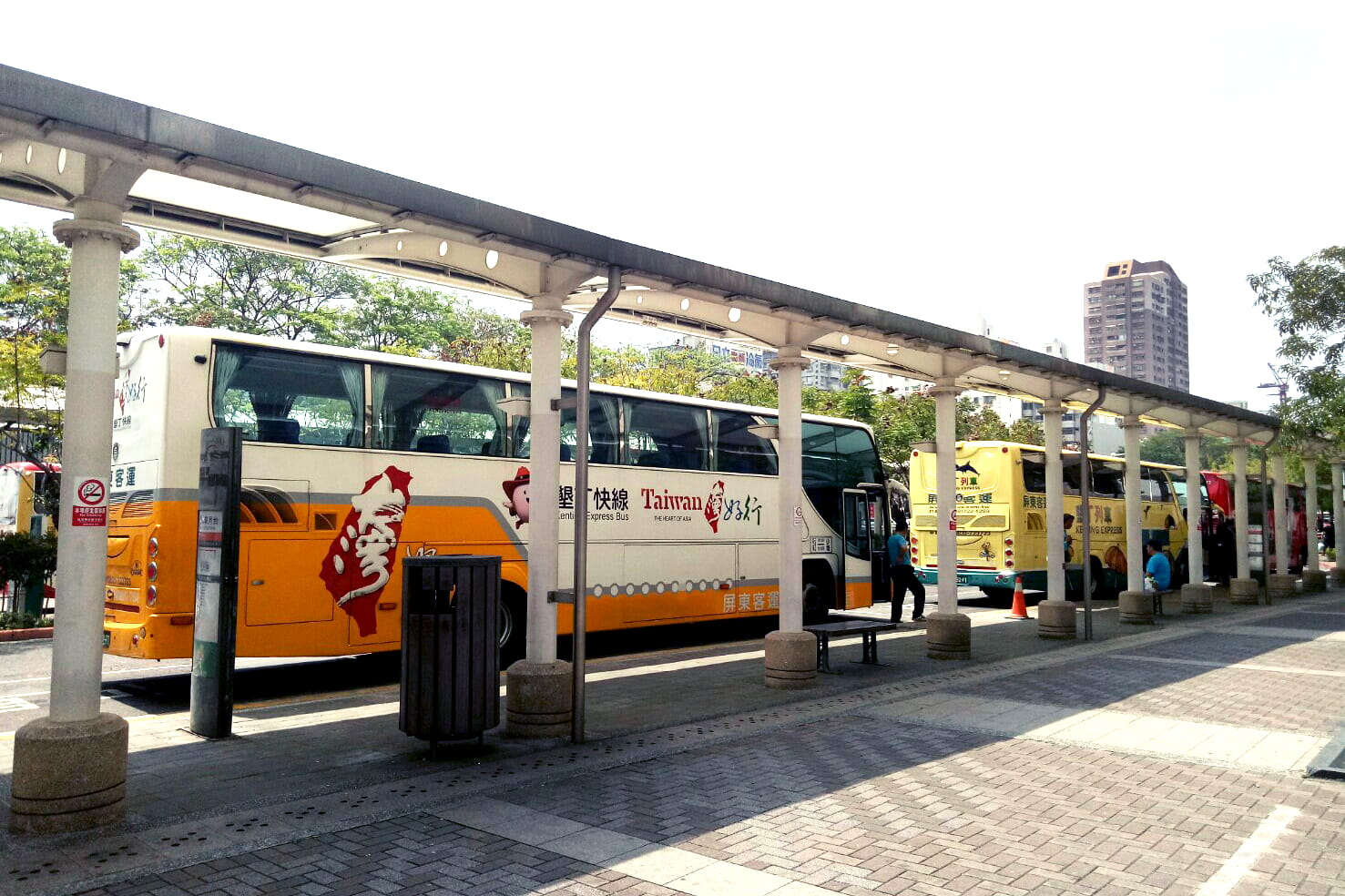 高雄墾丁快線｜來回車票 & 無限一日、二日搭乘券｜台灣好行交通套票