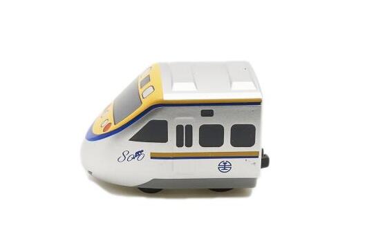 EMU800新塗裝迴力車